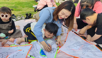 万物「筝」春，揭阳爱维艾夫医院举办试管家庭DIY风筝亲子活动